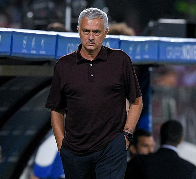 俄罗斯csgo女子战队挑战男子战队