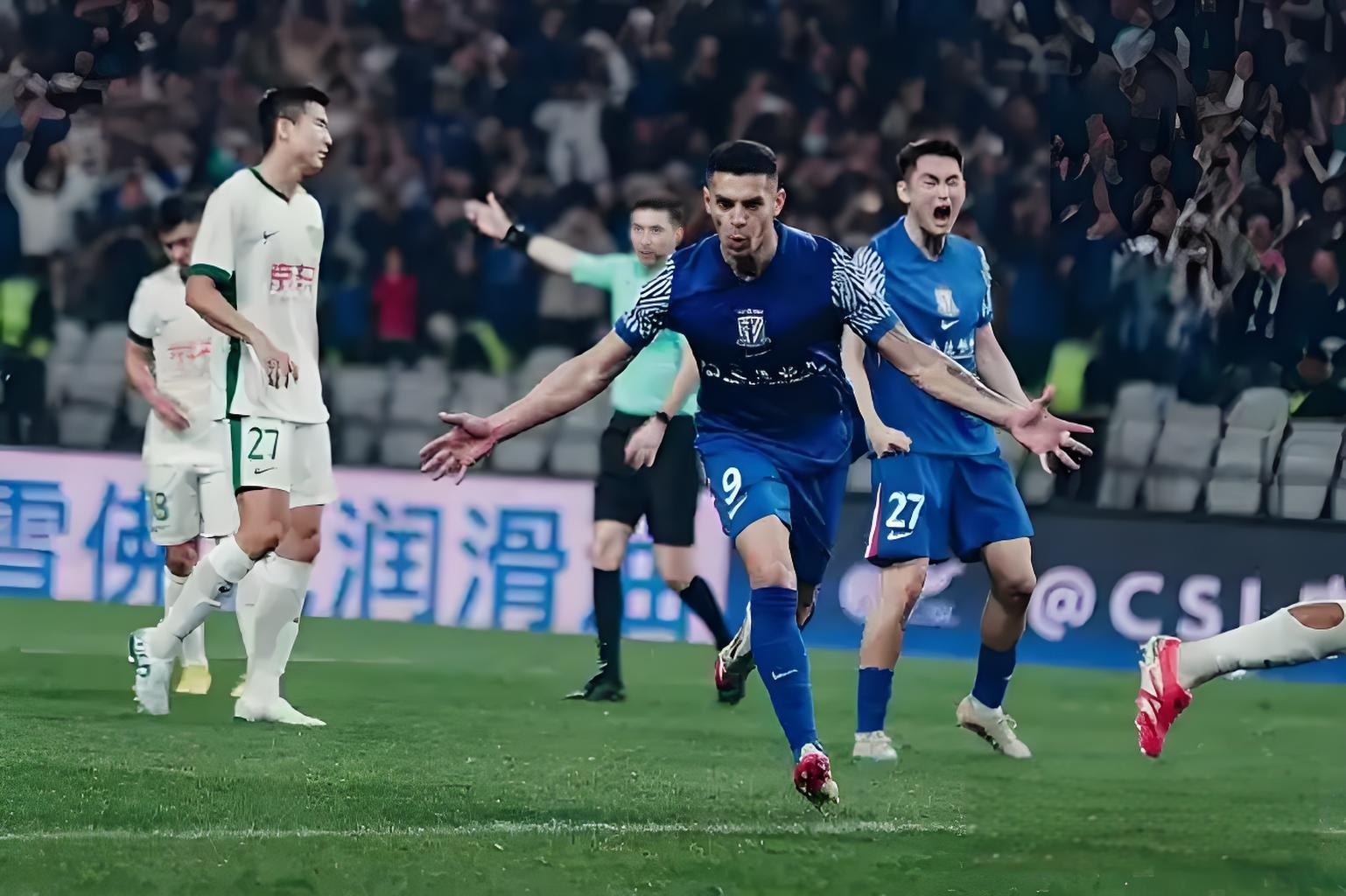 中超联赛上演激烈较量,球员展现实力 中超联赛上演激烈较量,球员展现实力