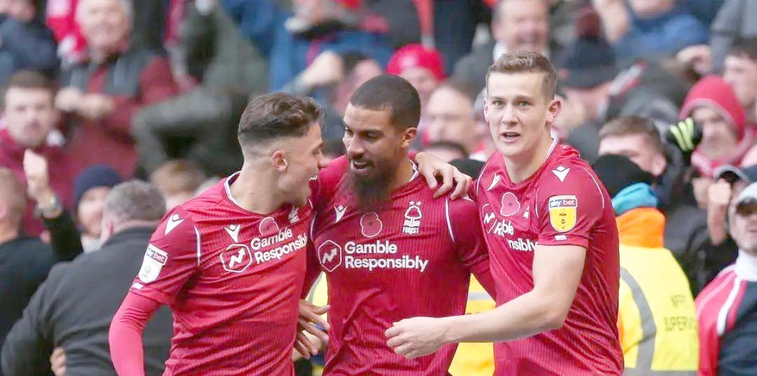 pg电子-曼联继续保持不败，英超竞争激烈(英超曼联对)