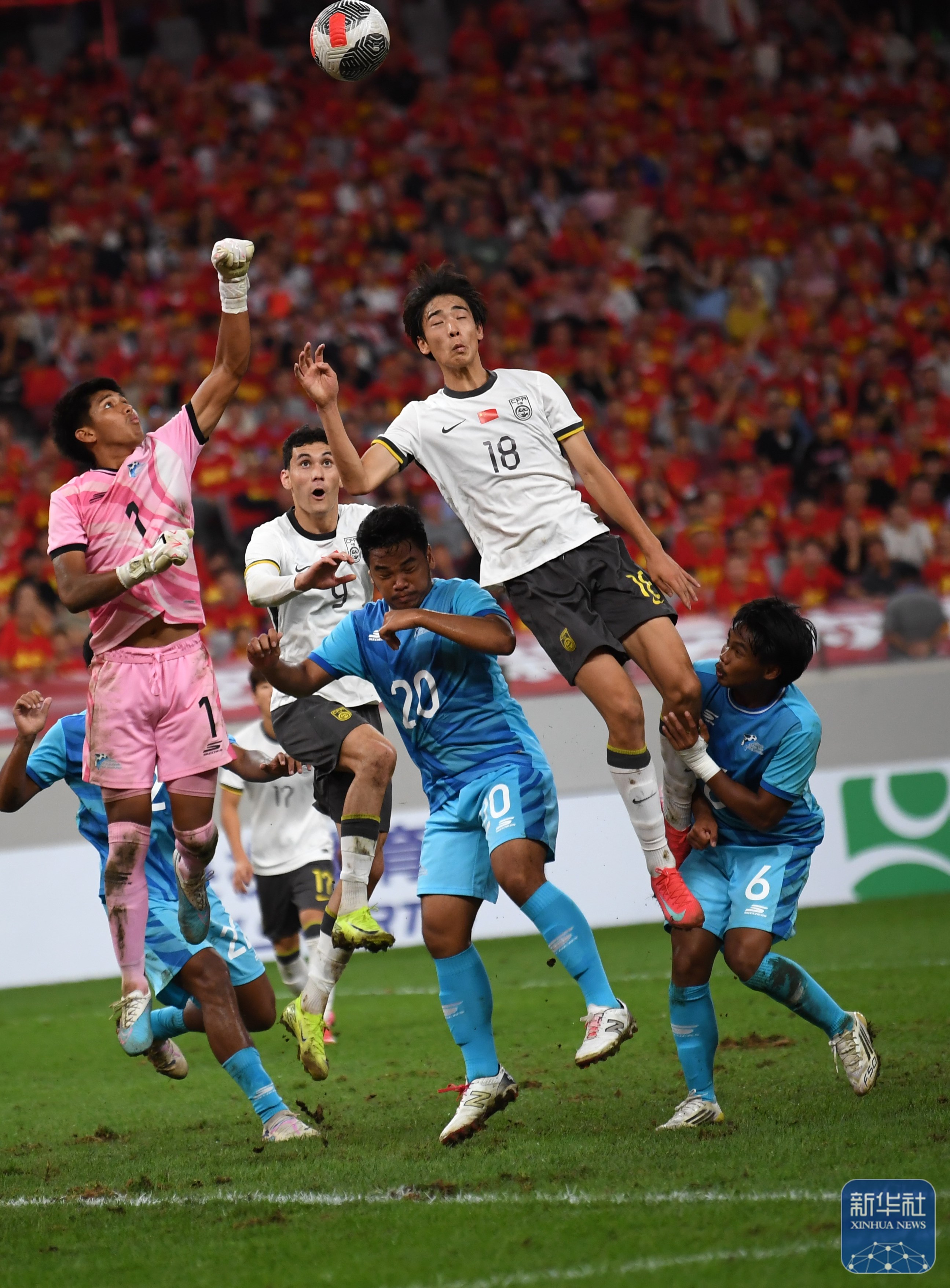 麻将胡了-亚洲球队在国际赛场上燃情拼搏！(足球洲际赛事有哪些)